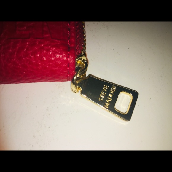 Steve Madden small Zip Wallet - Picture 4 of 6